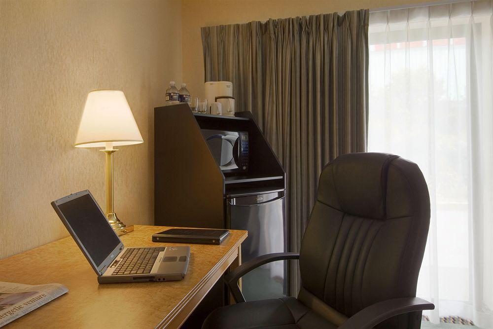 Comfort Inn Simcoe Szoba fotó